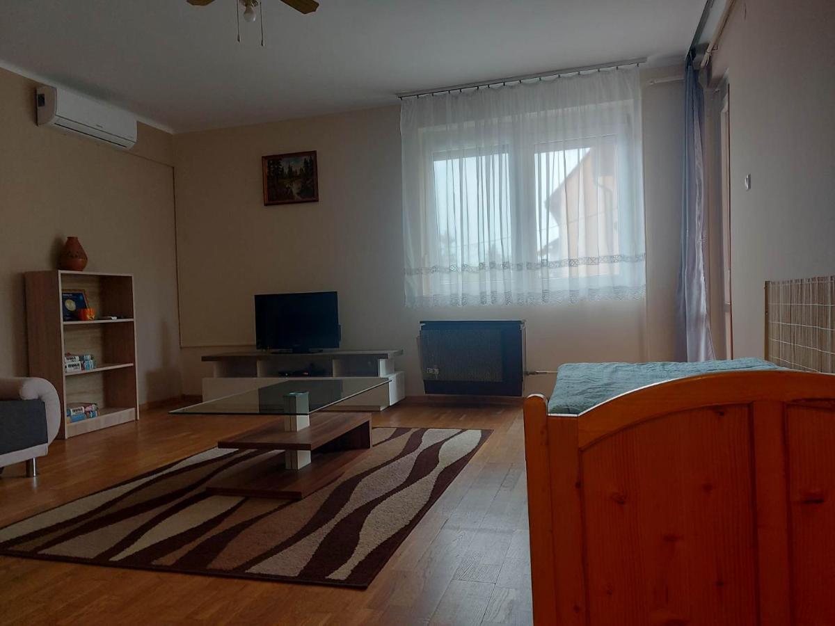 Balaton Apartman Apartment Balatonboglár Екстериор снимка